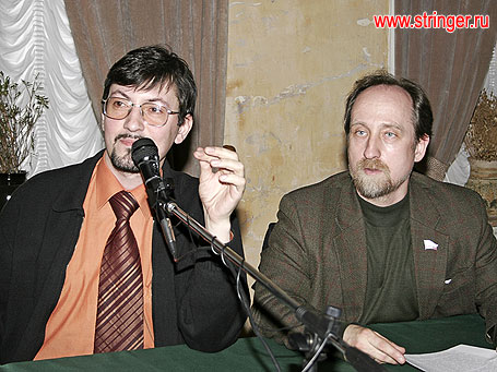 В президиуме: Александр Белов (Поткин), ДПНИ и Игорь Артемов, РОНС 